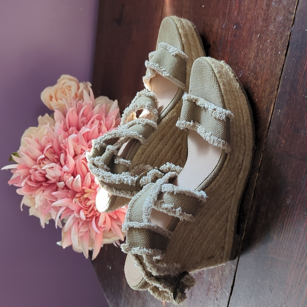 Candies Platform Woven Fabric Strap Sandles